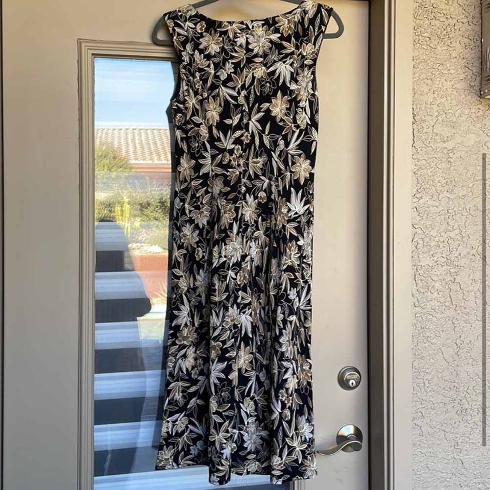 Ann Taylor LOFT Floral Dress - Picture 2 of 4